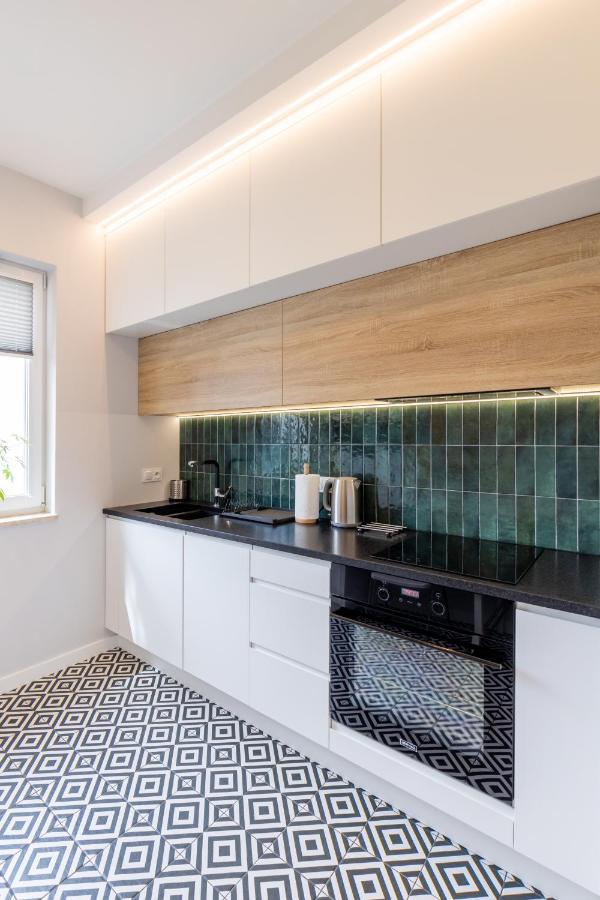 Bielany Apart Joanny Obok Metra Warsaw Exterior photo